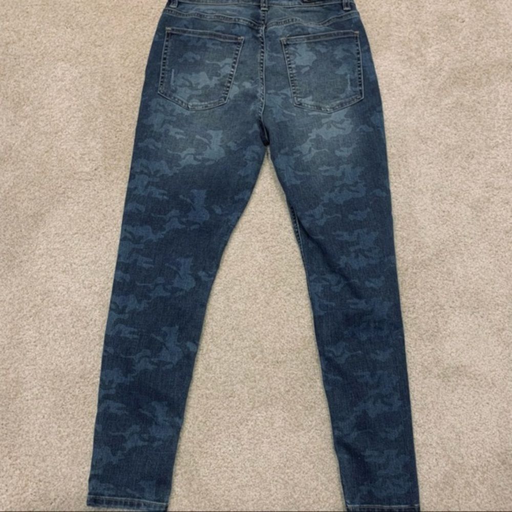Unionbay High Rise Blue Camo Skinny Jeans 9 - Picture 9 of 16